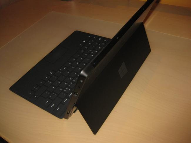 Microsoft Surface mit eingebautem Ständer