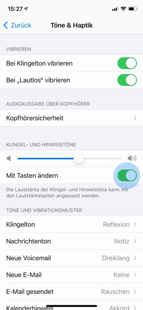Mit Tasten ändern wenn iPhone Wecker zu laut