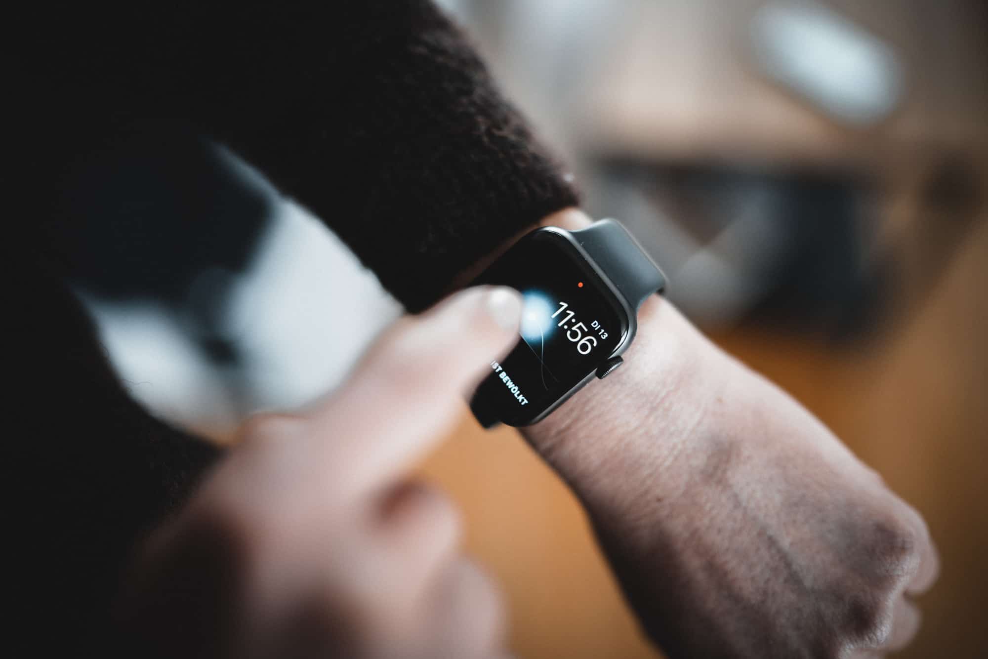 Apple Watch roter Punkt zeigt verpasste Nachrichten an