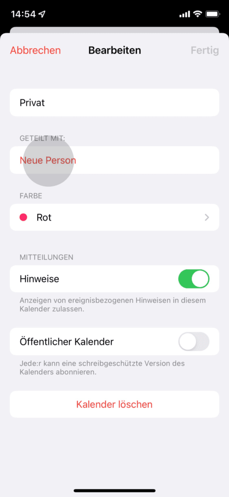 Unter dem Abschnitt "Geteilt mit" kannst du eine Person zum Teilen des Kalenders festlegen