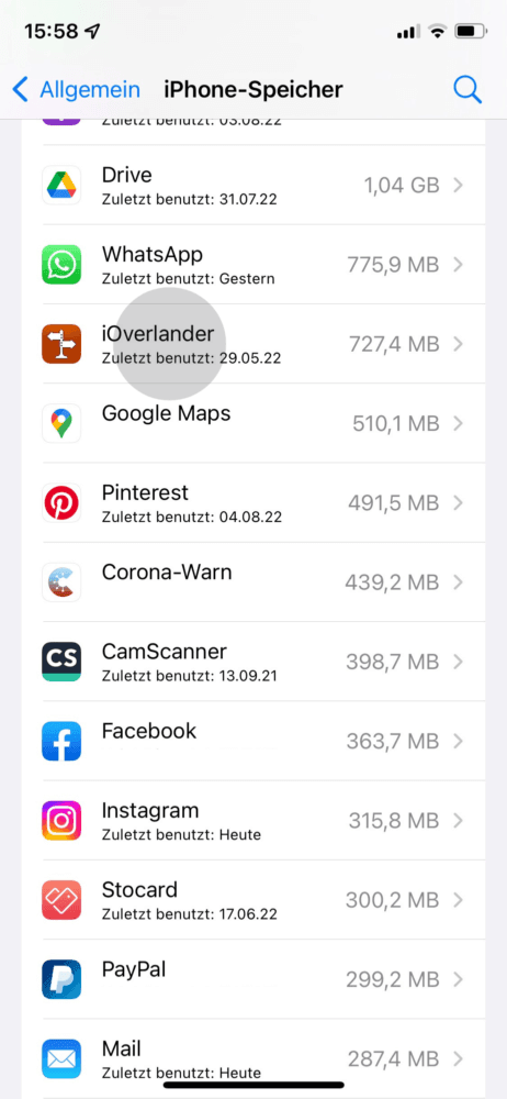 Warte kurz bis die installierten Apps geladen sind und wähle dann eine App aus die du löschen möchtest
